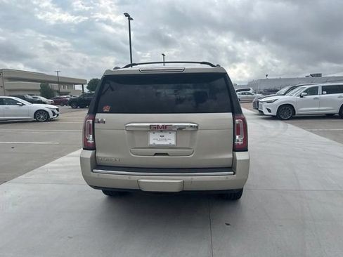 Used 2015 GMC Yukon Denali w/ Premium Package AWD/4WD image 6