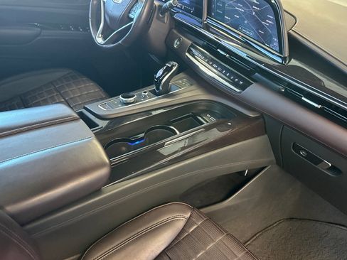 Used 2021 Cadillac Escalade Sport Platinum AWD/4WD image 18