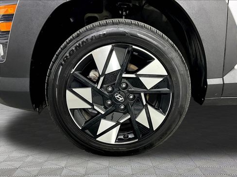 Used 2025 Hyundai Kona SEL AWD/4WD image 33