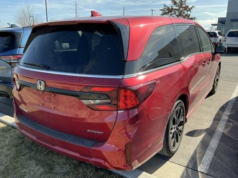 Used 2025 Honda Odyssey Sport-L image 6