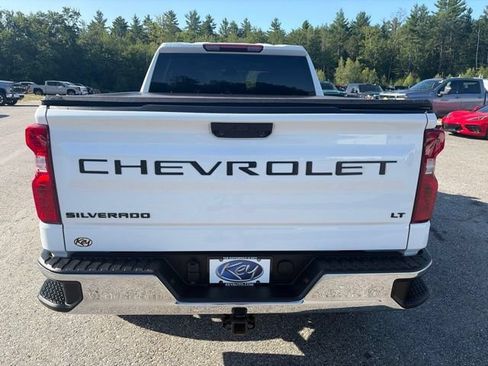 Used 2024 Chevrolet Silverado 1500 LT AWD/4WD image 5