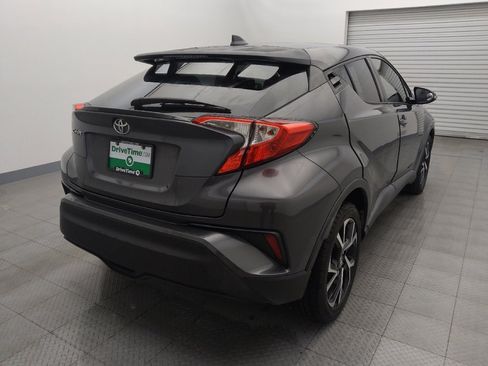 Used 2018 Toyota C-HR XLE image 7