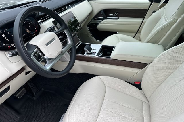 New 2026 Land Rover Range Rover SE AWD/4WD image 9