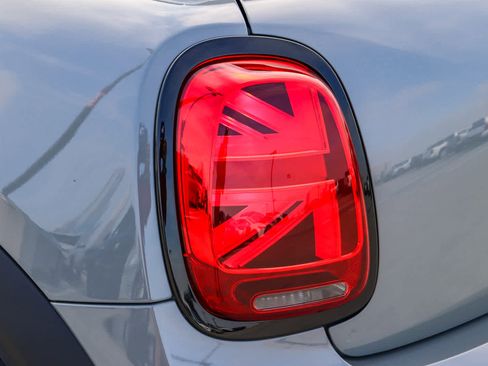 Used 2023 MINI Cooper S image 10