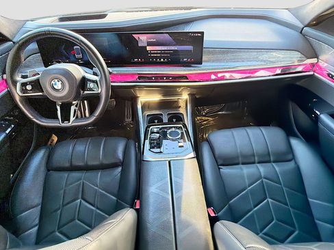 Used 2023 BMW 760i xDrive w/ Executive Package AWD/4WD image 15