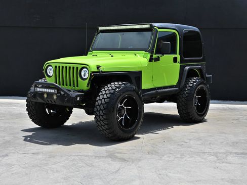 Used 2002 Jeep Wrangler X image 4