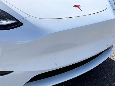 Used 2021 Tesla Model Y Long Range image 29