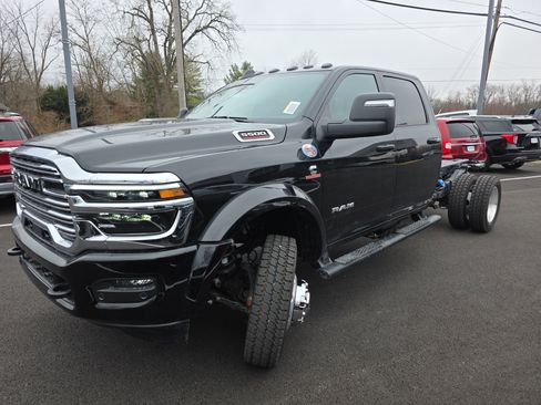 New 2026 RAM 5500 Laramie w/ Laramie Trim Package image 20