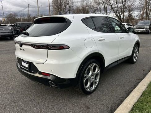 Used 2024 Alfa Romeo Tonale Veloce image 8