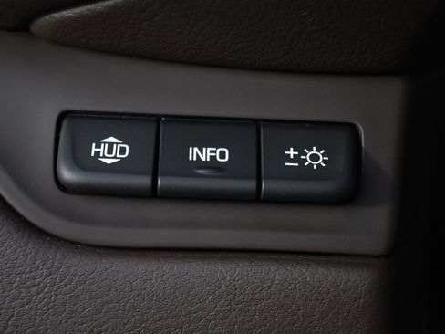 Used 2016 Cadillac Escalade Luxury AWD/4WD image 26