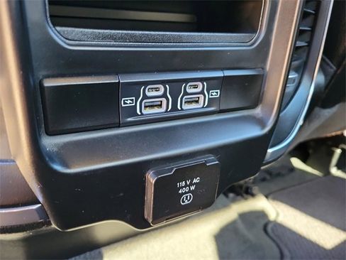 Used 2024 RAM 1500 Laramie image 14