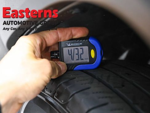 Used 2023 Jeep Renegade Latitude AWD/4WD image 26