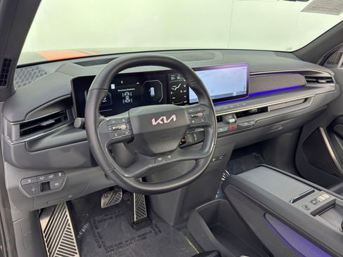 Used 2024 Kia EV9 GT-Line image 14