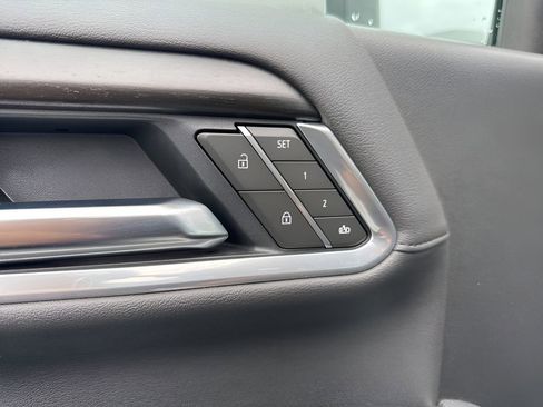 Used 2025 GMC Sierra 2500 Denali image 11