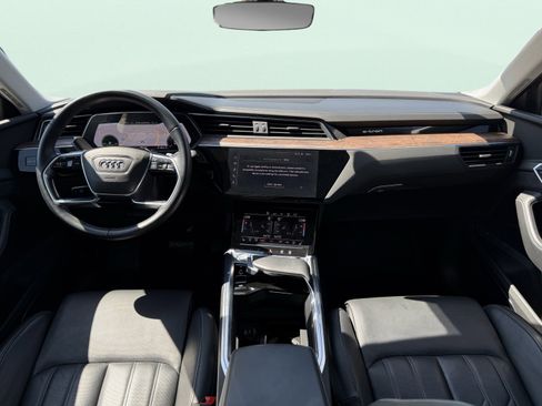 Used 2019 Audi e-tron Prestige w/ Prestige Package image 66