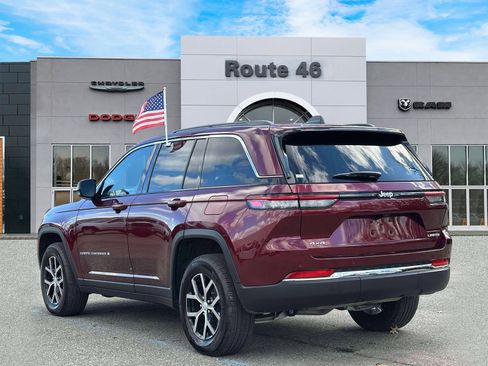 Used 2024 Jeep Grand Cherokee Limited w/ Trailer Tow Package image 4