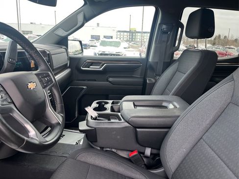 Used 2023 Chevrolet Silverado 1500 LT image 9