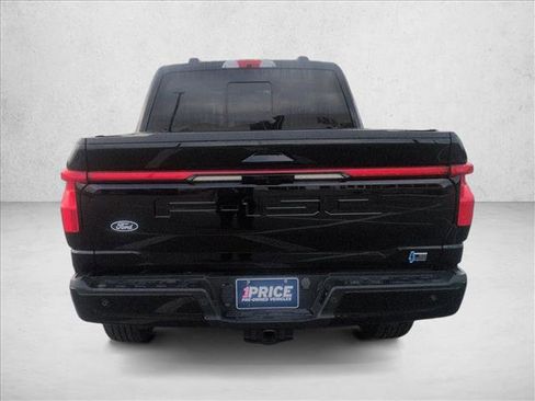 Used 2024 Ford F150 Lightning Lariat image 7
