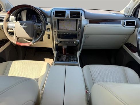 Used 2016 Lexus GX 460 Luxury AWD/4WD image 47