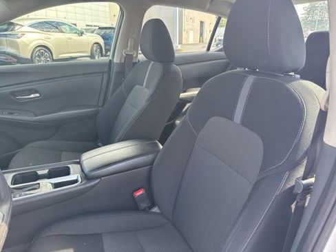 Certified 2023 Nissan Sentra SV image 18