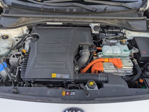 Used 2018 Kia Niro EX Premium image 23