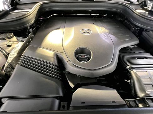 New 2026 Mercedes-Benz GLS 450 4MATIC image 14