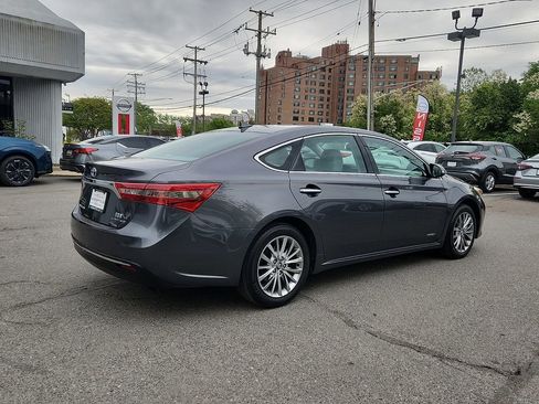 Used 2016 Toyota Avalon Limited FWD image 6