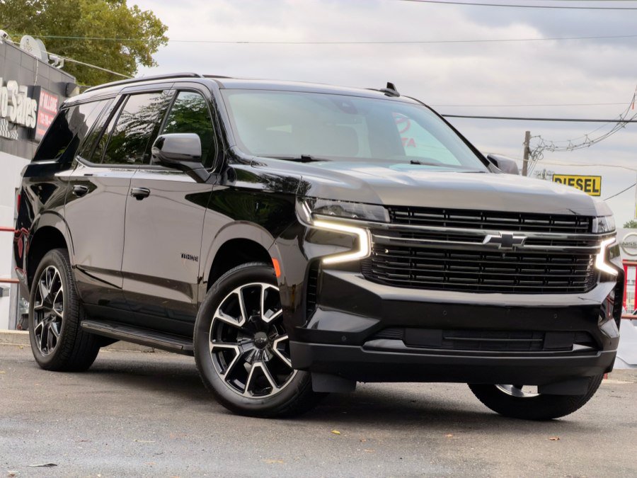 Used 2021 Chevrolet Tahoe RST w/ Luxury Package AWD/4WD image 3