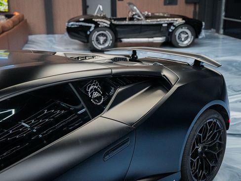 Used 2023 Lamborghini Huracan Tecnica RWD image 22