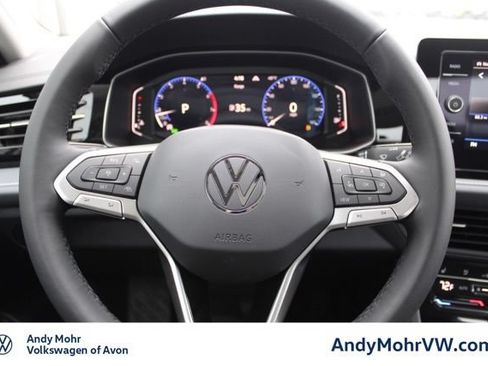 Used 2026 Volkswagen Jetta SEL FWD image 19
