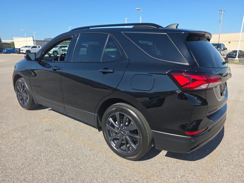 Used 2024 Chevrolet Equinox RS w/ LPO, Floor Liner Package FWD image 6