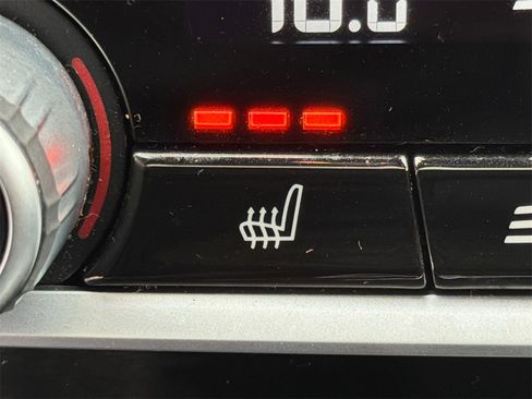 Used 2021 BMW X4 xDrive30i w/ Premium Package 3 image 31