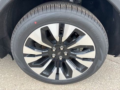 New 2026 Ford Explorer Platinum w/ LUX Leather Package image 17