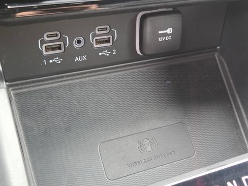 Used 2024 Jeep Grand Cherokee Altitude AWD/4WD image 12