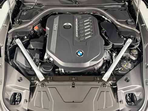 Used 2026 BMW Z4 M40i w/ Shadowloine Package RWD image 11