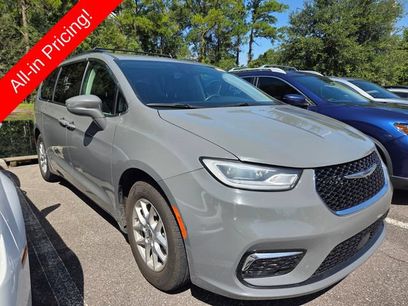 Used 2022 Chrysler Pacifica Touring-L