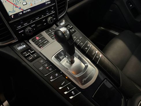 Used 2013 Porsche Panamera 4 Platinum Edition image 16