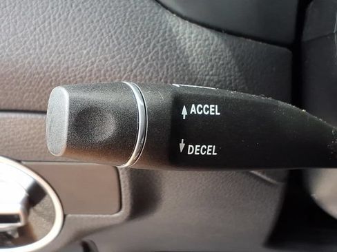 Used 2017 Mercedes-Benz GLA 250 4MATIC image 24