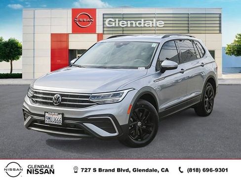 Used 2024 Volkswagen Tiguan S FWD image 1