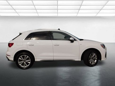 Used 2023 Audi Q3 2.0T Premium image 4