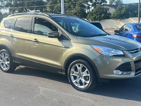 Used 2013 Ford Escape SEL w/ Class II Trailer Tow Pkg FWD image 7