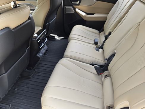 Certified 2026 Acura MDX w/ Technology Package FWD image 30