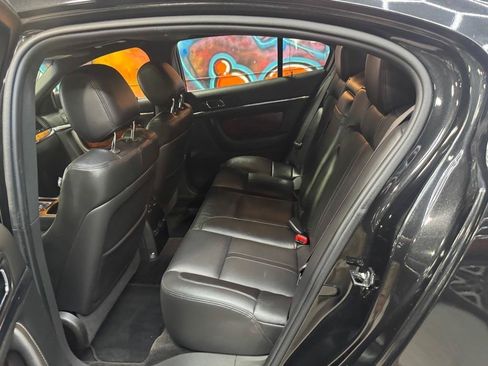 Used 2014 Lincoln MKS AWD w/ Equipment Group 101A image 13