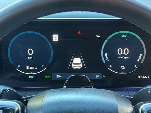 Used 2025 Hyundai Santa Fe Limited image 31