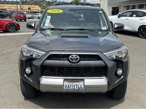 Used 2018 Toyota 4Runner TRD Off-Road Premium AWD/4WD image 3