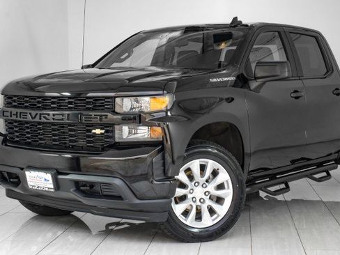 Used 2019 Chevrolet Silverado 1500 Custom w/ Custom Value Package image 54