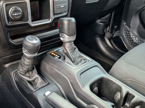 Used 2023 Jeep Wrangler Sport AWD/4WD image 24