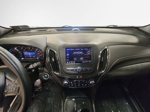 Used 2023 Chevrolet Equinox RS AWD/4WD image 23