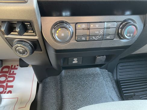 Used 2020 Ford F250 XL w/ STX Appearance Package image 22