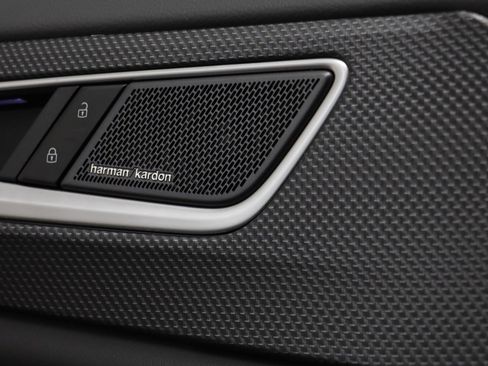 New 2026 Volkswagen Atlas Cross Sport SEL Premium R-Line image 12